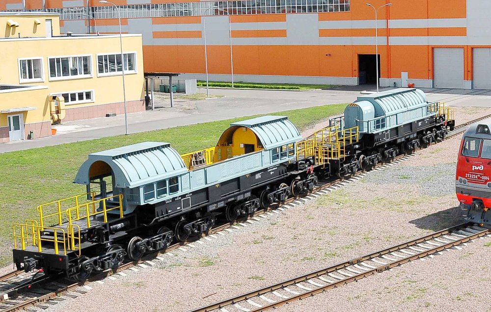 Транспортер железнодорожный для транспортных упаковочных комплектов типа ТУК-13